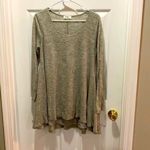 Umgee grey long sleeve tunic